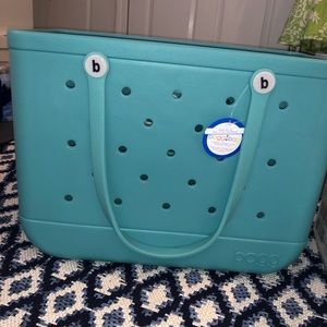 Turquoise and Caicos Large Bogg Bag NWT